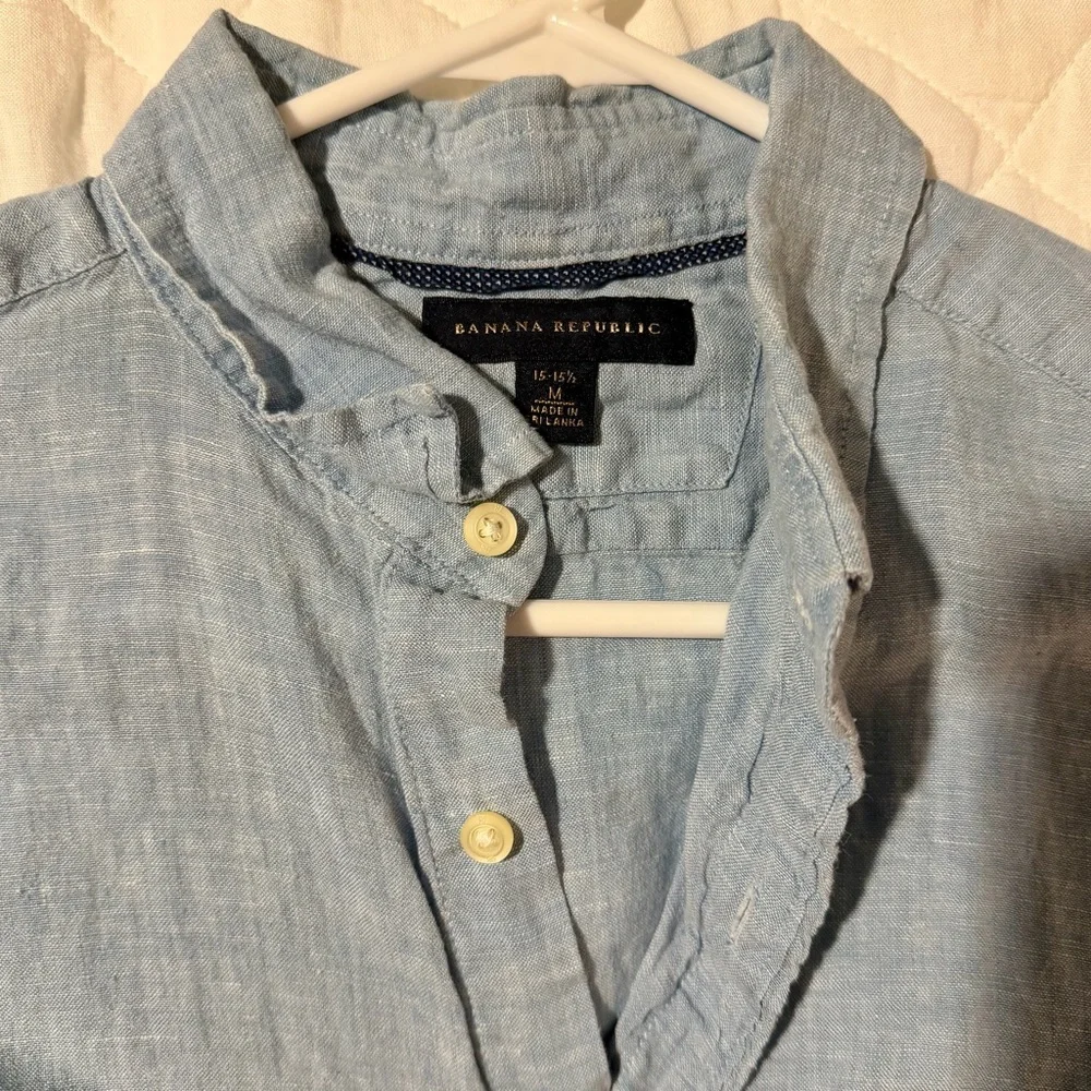 Banana Republic Light Blue Casual Button Down Shirt